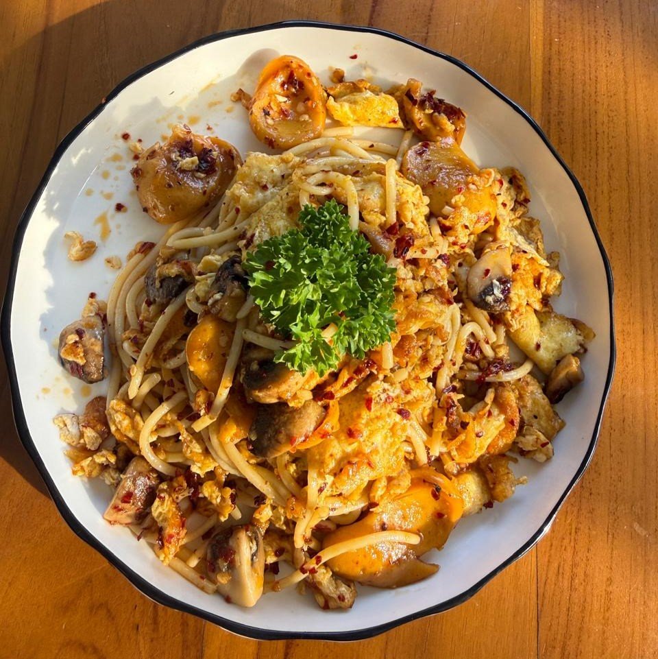 Spaghetti Sosis Chilly Dry